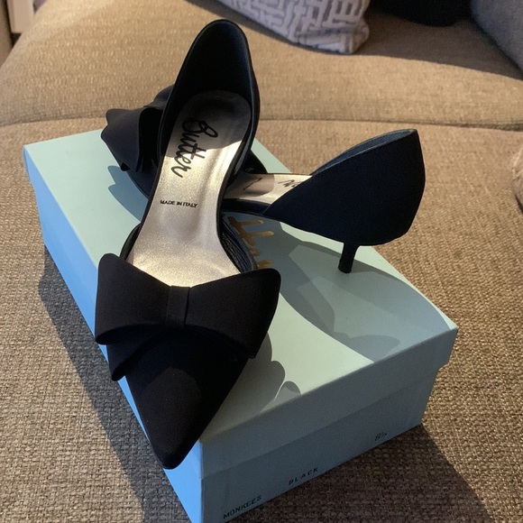 Gently Loved Black Sateen Pointy Shoes by BUTTER - Picture 1 of 12